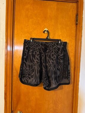 adidas Black and Gray Animal Print Athletic Shorts Size XL